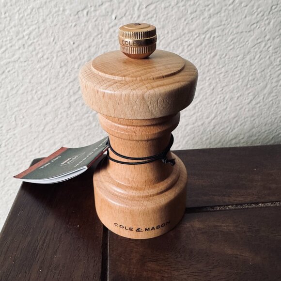 Cole & Mason Hoxton Salt Mill Grinder New Light Wood Manuel Adjustable - Picture 3 of 12